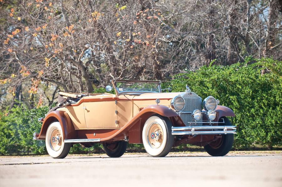  Packard Deluxe Eight Convertible Victoria by Waterhouse 1931 года  (фото 1 из 17)